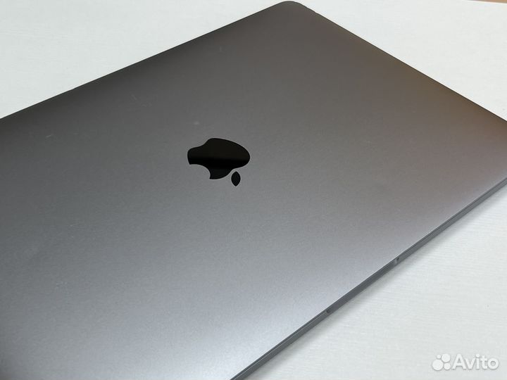 Macbook pro 13 2020 m1