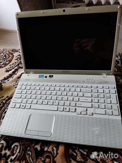 Sony vaio vpceh1l1r