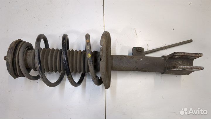 Амортизатор подвески Toyota Yaris, 2003