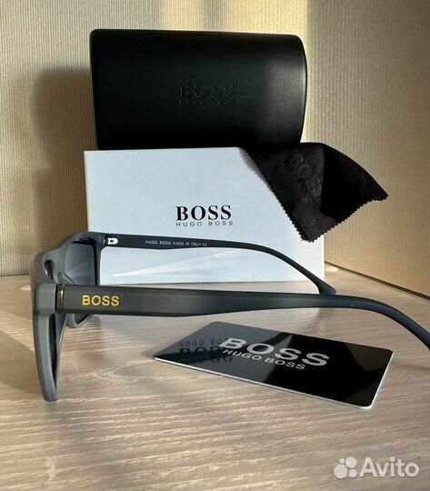 Солнцезащитные очки мужские hugo boss новые