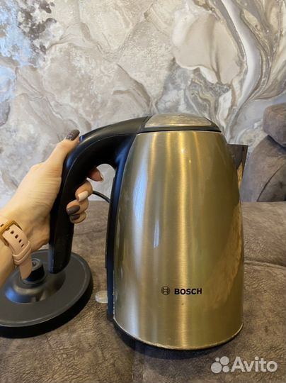 Чайник электрический бу 1.7л в рабочем состоянии