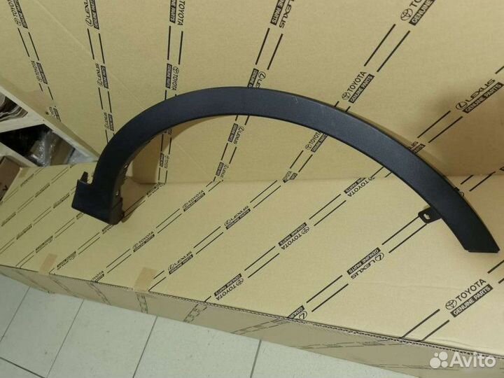 Расширитель крыла передний правый Toyota Rav4