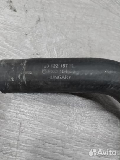 Патрубок охлаждения VAG