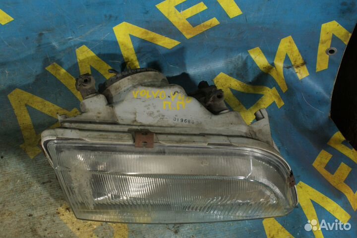 Правая фара Volvo V40