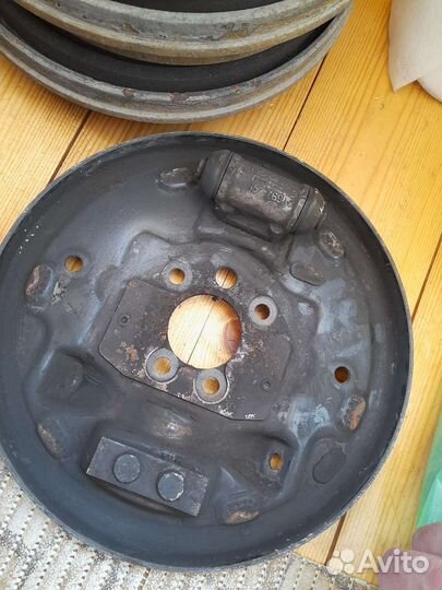 Барабанные тормоза Skoda Rapid