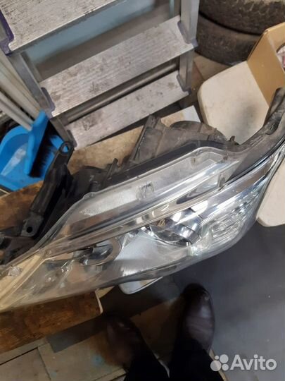 Фара передняя Тойота Камри V50