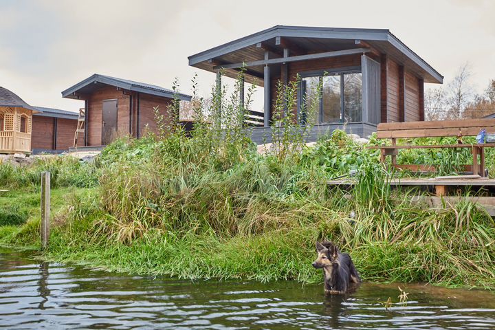 Коттедж 25 м² на участке 100 сот.