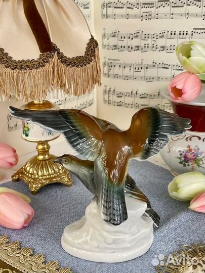 Фарфоровая статуэтка Соколы Германия