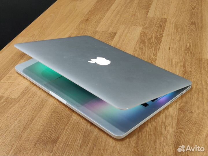 Macbook pro 13 retina 2K / i5 2,6GHz / 8gb / ssd