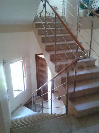 Дом 230 м² на участке 7,5 сот.