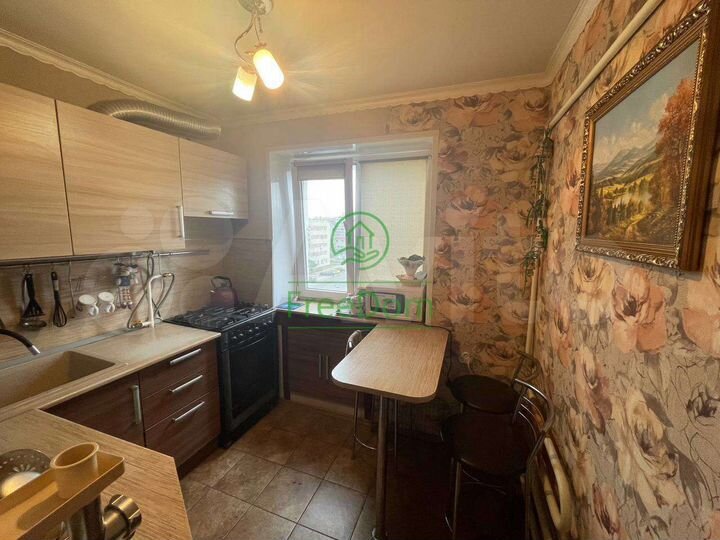 3-к. квартира, 57 м², 5/5 эт.