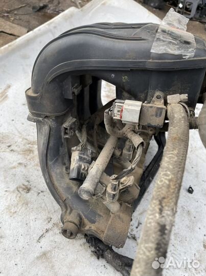 Впускной коллектор,форсунки рампа крайслер волга