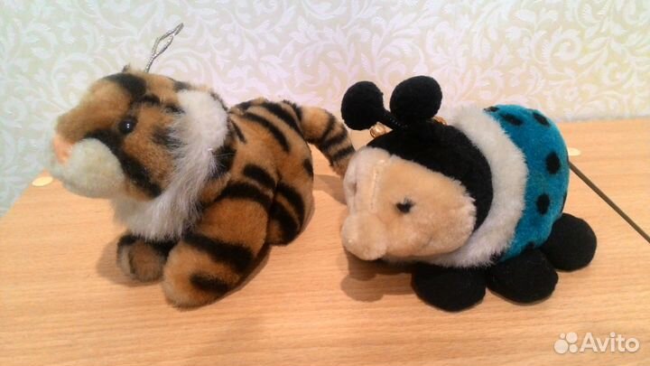 Мягкие игрушки, тигр, заяц
