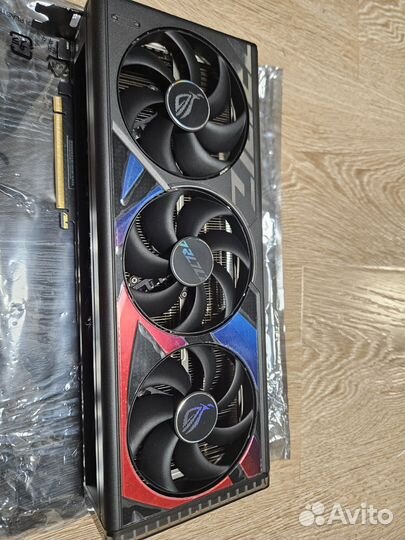 RTX 4080 Asus Strix OC