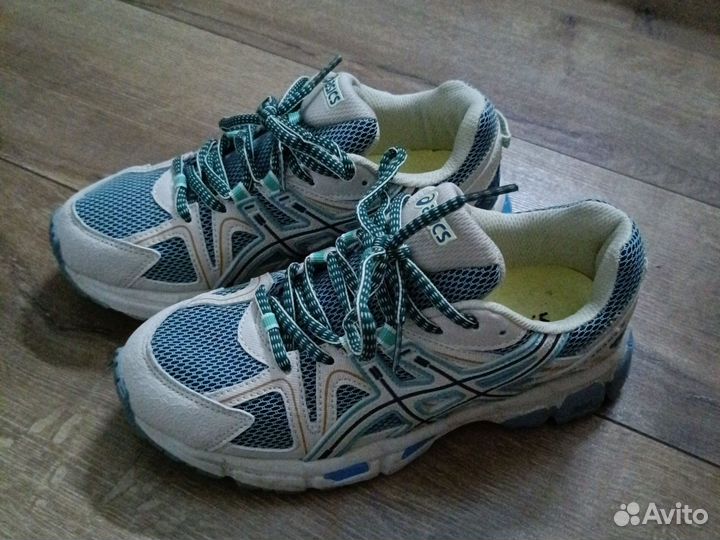Кроссовки asics голубые