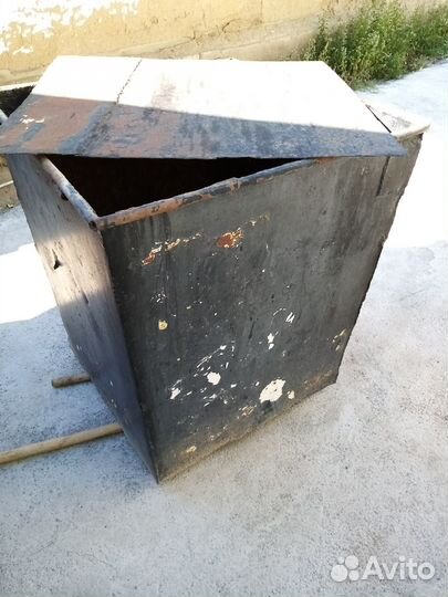 Контейнер для мусора