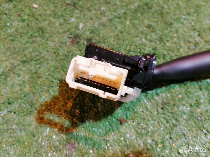 Переключатель подрулевой (света-поворотников) GE7T