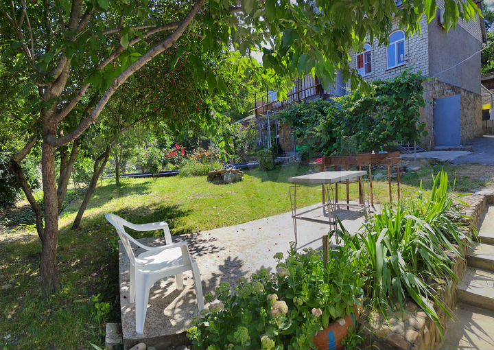 Комната 15 м² в 9-к., 3/3 эт.