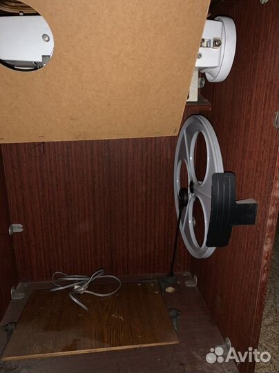 Швейная машина Чайка (ножная)