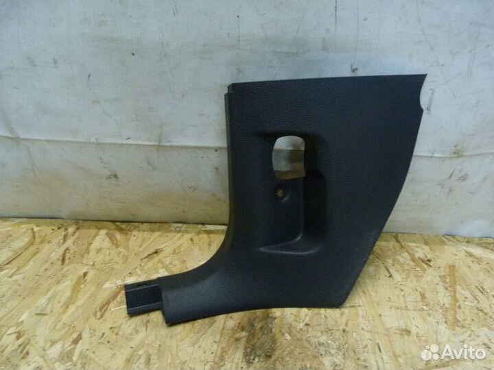 Накладка порога передняя левая VW Jetta 2006-2011