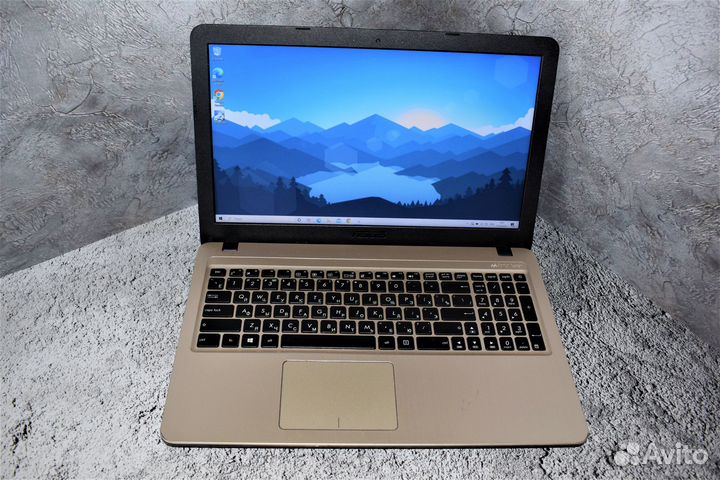 Ноутбук asus на Core i3-7020U/ MX 110/ Full Hd