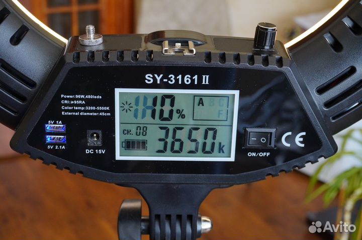 Кольцевая светодиодная лампа