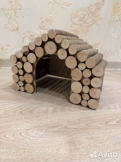 Деревянный домик для грызунов