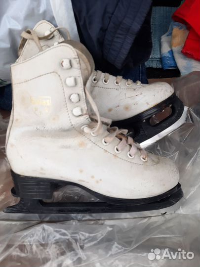 Продам фигурные каньки