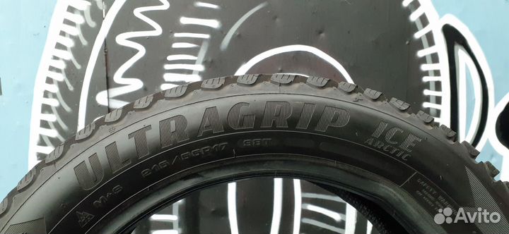 Goodyear Ultragrip Ice Arctic 215/55 R17