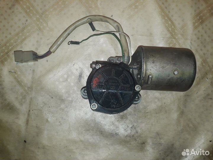 Моторчик (электродвигатель) стеклоочистителя перед