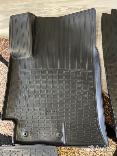 Оригинальные коврики на Kia Rio