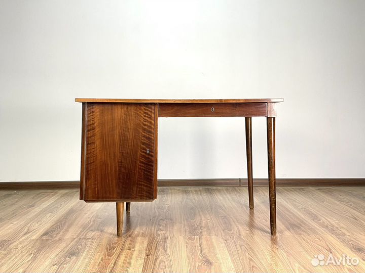 Редкий винтажный письменный стол mid century