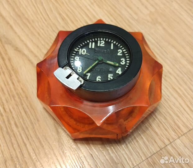 Танковые часы