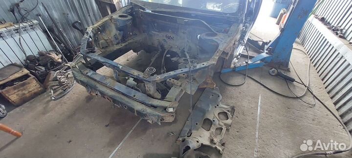 Передняя панель Mitsubishi Lancer 9