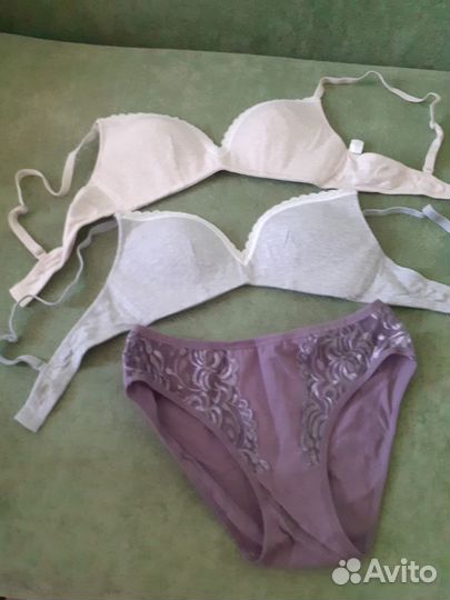 2 новых бюстгальтера и новые трусики