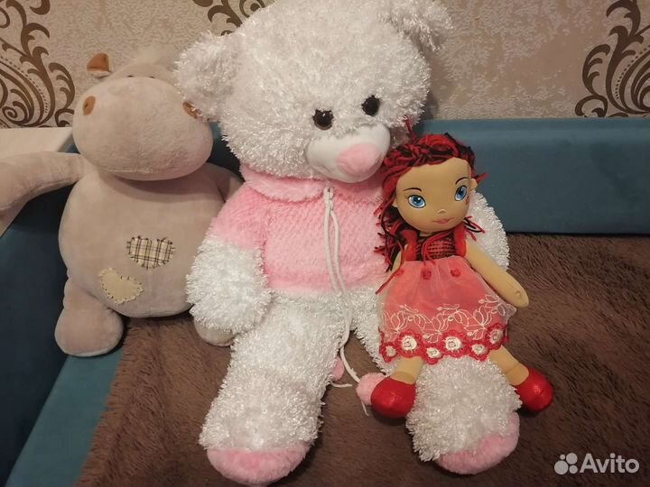 Домик кукольный, кукла, медведь и бегемот