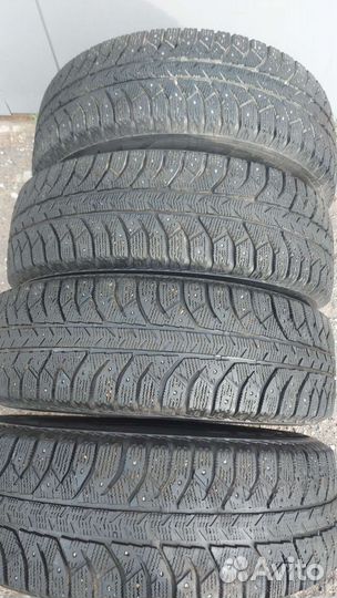 Bridgestone Ice Cruiser 7000 225/70 R16 109B