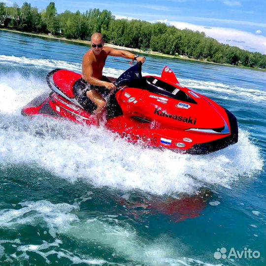 Выкуп гидроциклов снегоходов квадрациклов