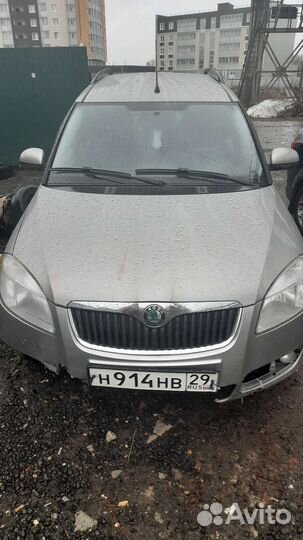 Капот skoda roomster