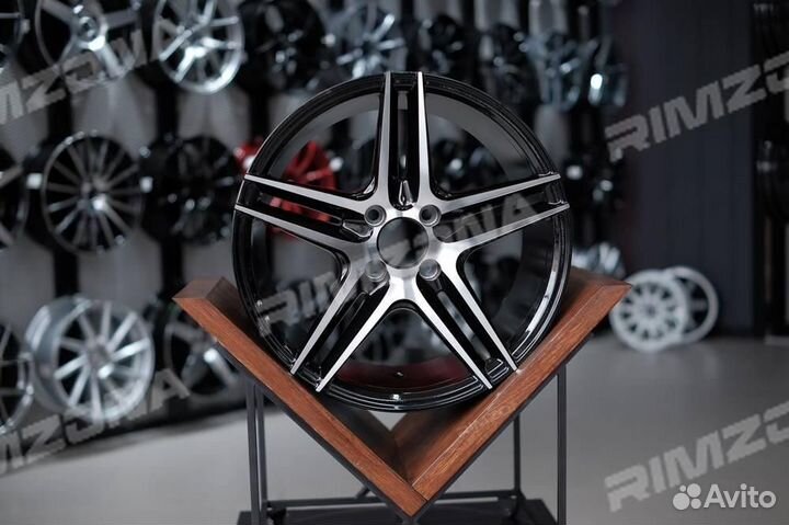 Литой диск в стиле vossen R17 5x100