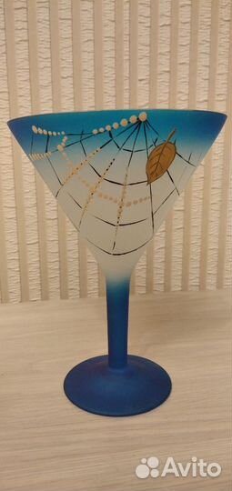 Бокалы коктейльные мартинки