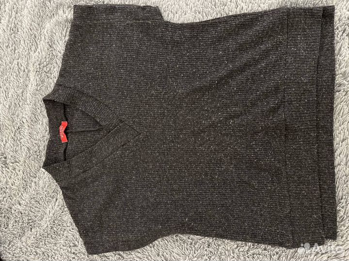 Жилетка женская вязаная