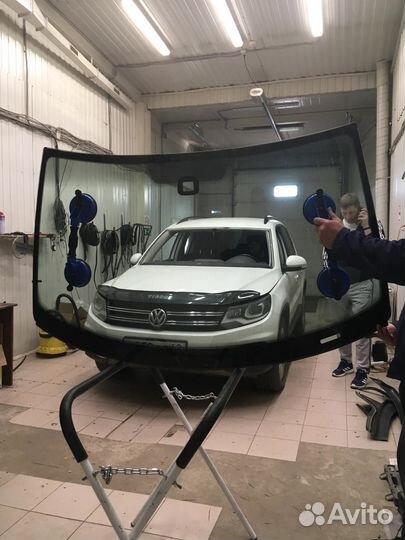 Лобовое стекло Фольксваген Тигуан