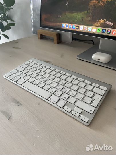 Беспроводная клавиатура Apple Magic Keyboard A1314