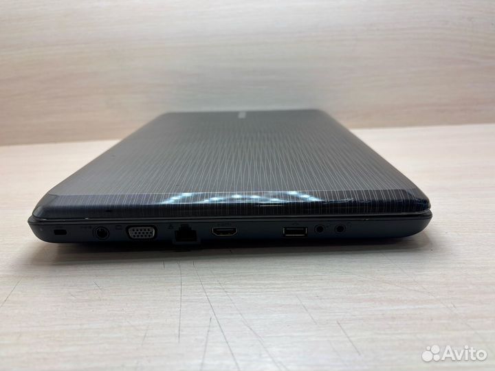 Ноутбук Samsung NP-R525