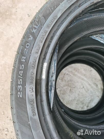 Continental ContiSportContact 5 235/45 R20 и 255/40 R20 100V