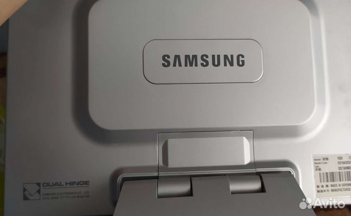 Монитор Samsung SyncMaster 152S, 1024x768, 75 Гц