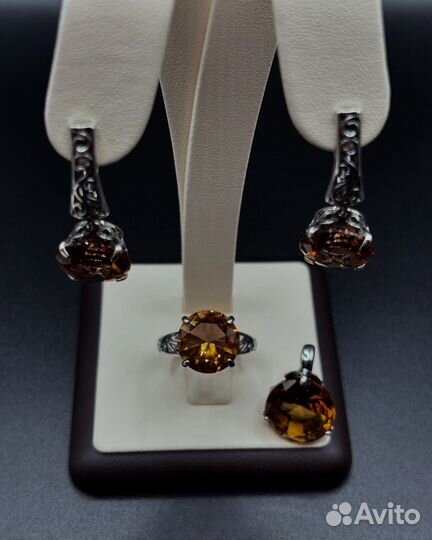 Набор из султанита