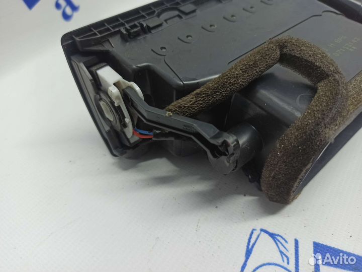 Директор воздушный центральный Ауди А4 Б7