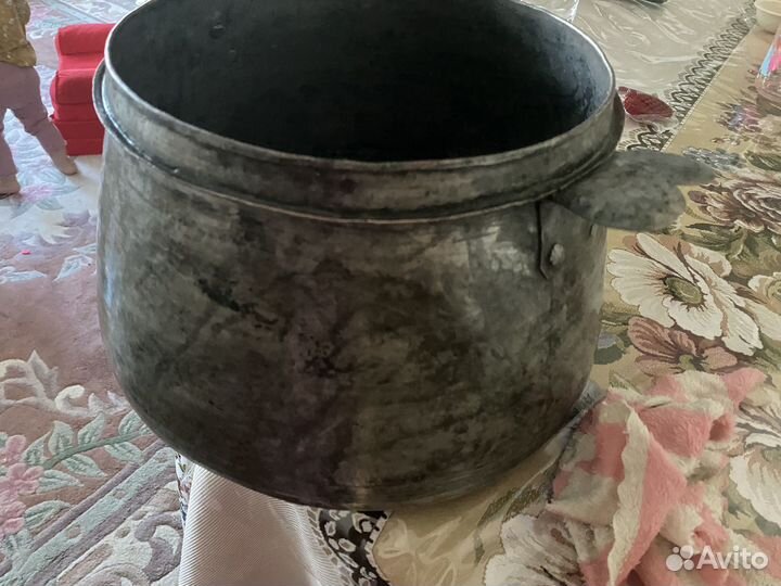 Старинныймедный казан